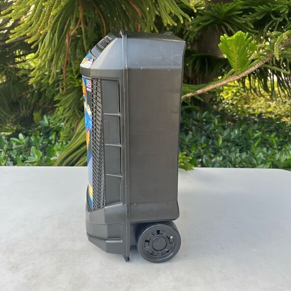Hot Wheels Carrying Case w/ Retractable Handle - Picture 3 of 7